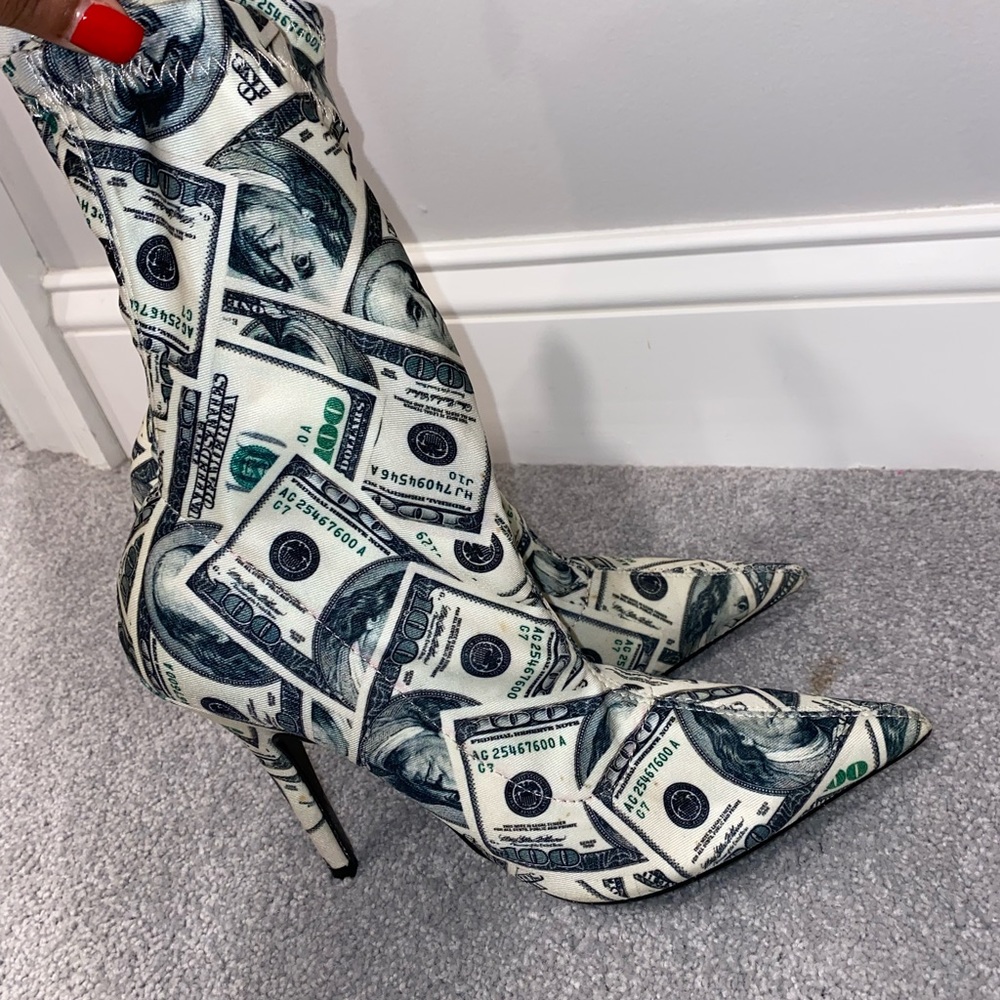 Fashion Nova Money Heels